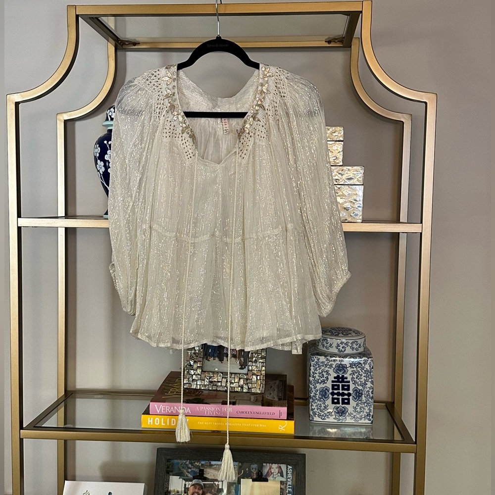 NWOT Anthropologie Raga Large sparkly peplum top. Gold thread, rose gold details